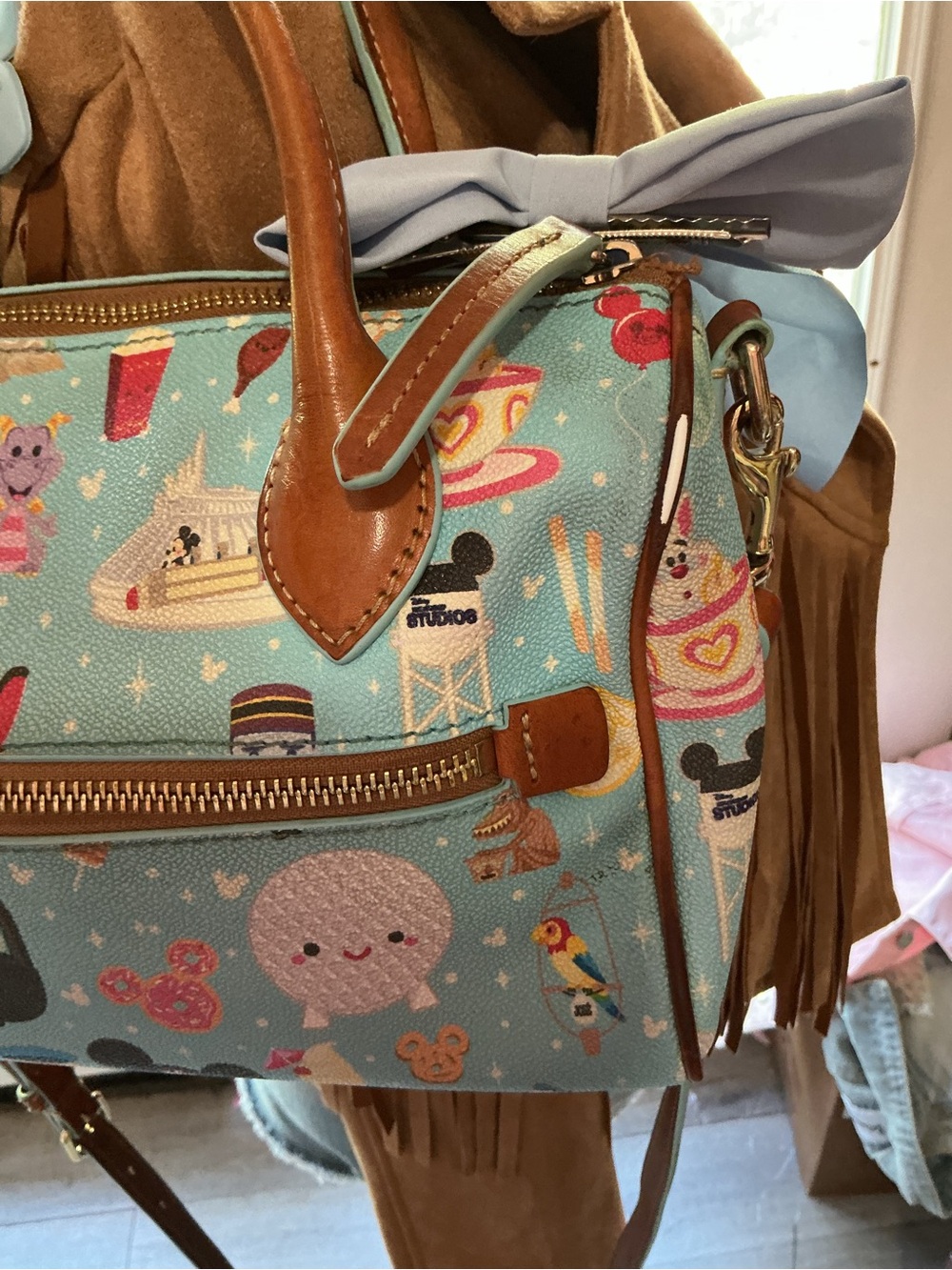Dooney & Bourke Light Blue Novelty Print Satchel with Brown Trim - Picture 5 of 9
